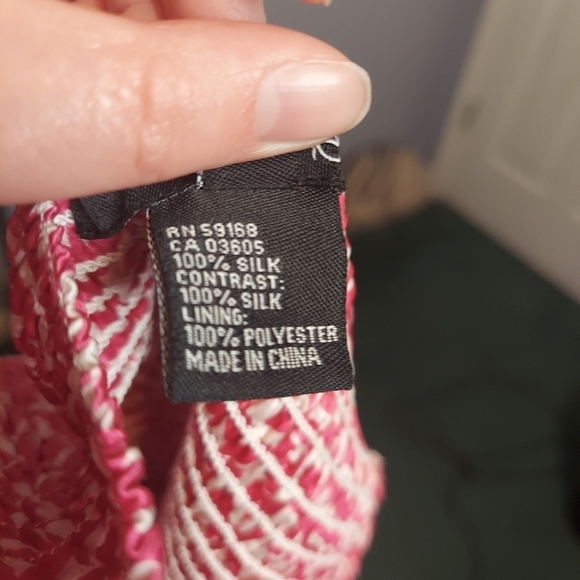 Karen Kane Pink And White Blouse Size Medium - Picture 8 of 8